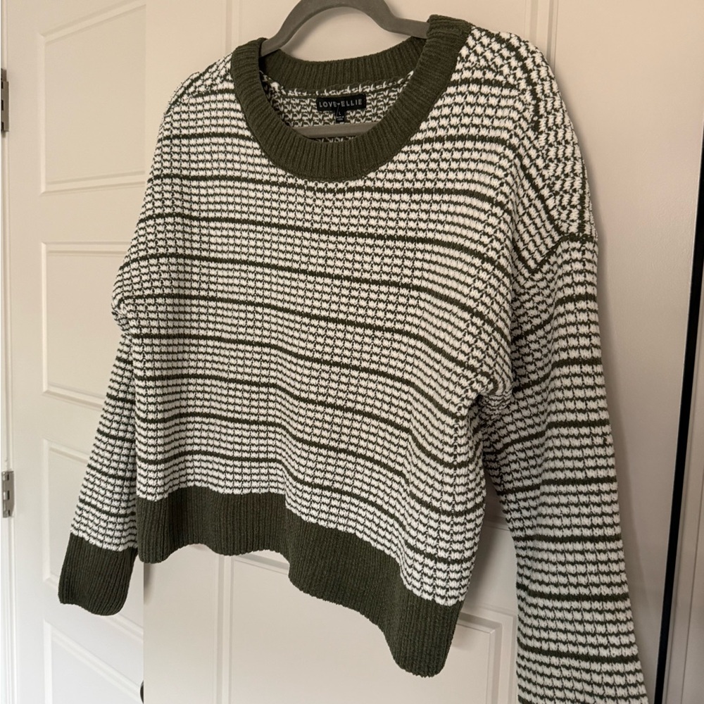 LOFT + Elle Olive and White Textured Crewneck Sweater